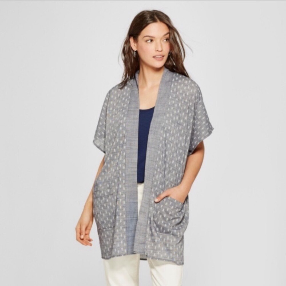 Universal Thread • Gray Blue Kimono